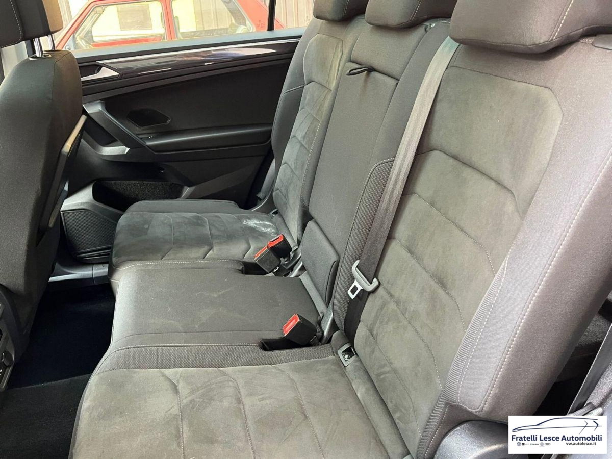Volkswagen Tiguan Allspace 2.0 TDI 200 CV SCR DSG 4MOTION R-Line (10)