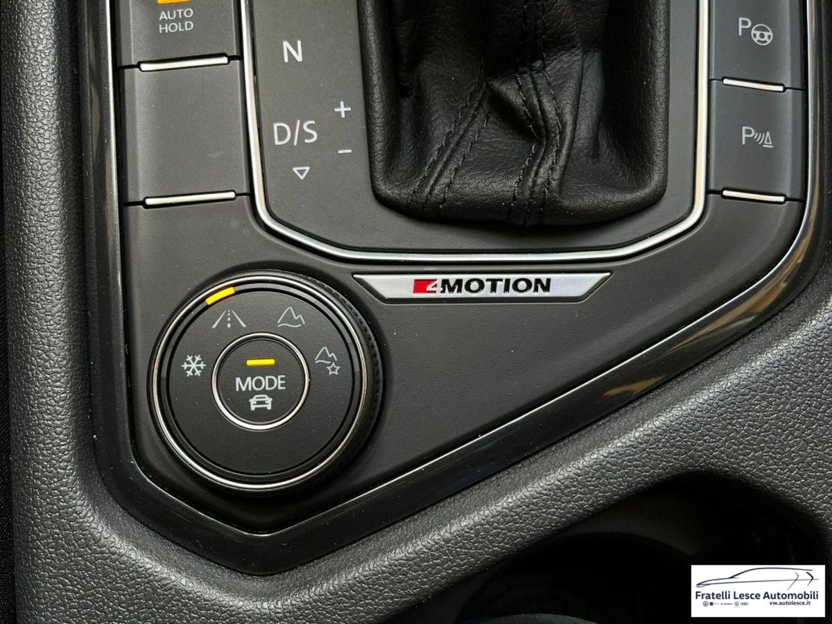Volkswagen Tiguan Allspace 2.0 TDI 200 CV SCR DSG 4MOTION R-Line (11)