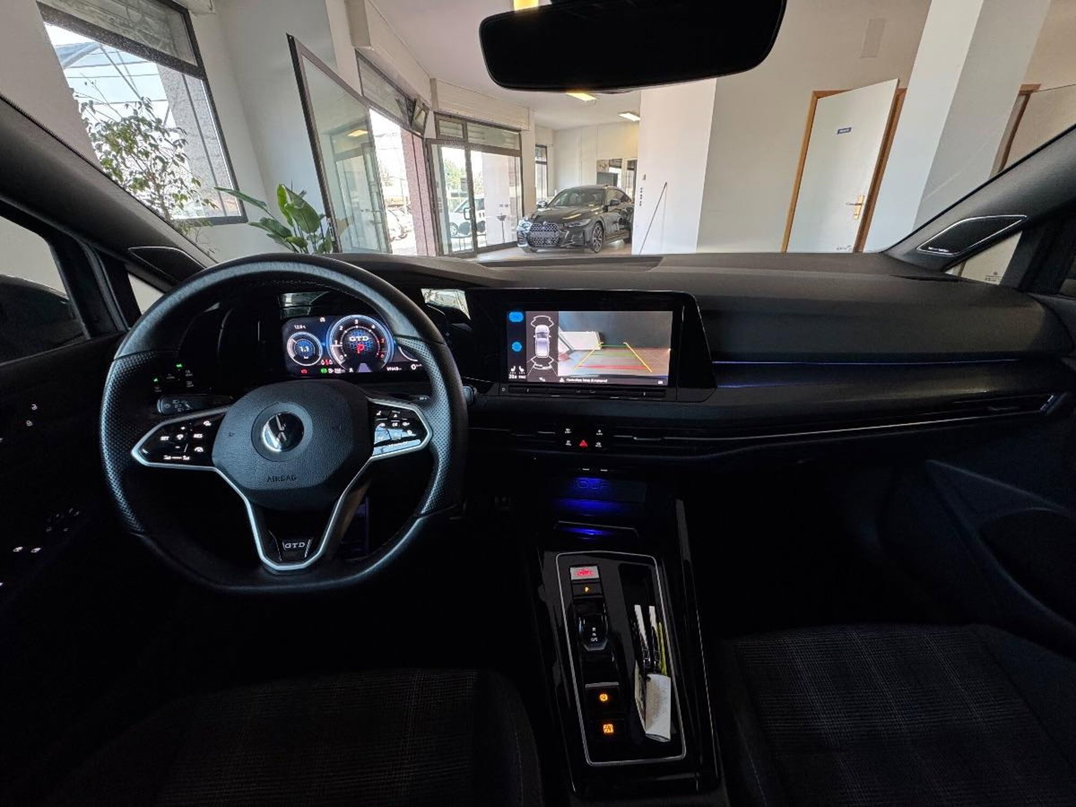 Volkswagen Golf 2.0 TDI GTD DSG (8)