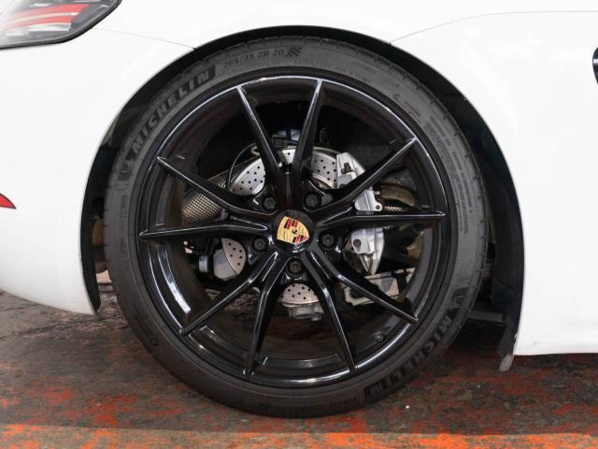Porsche 718 Boxster  Boxster 2.0 T (10)