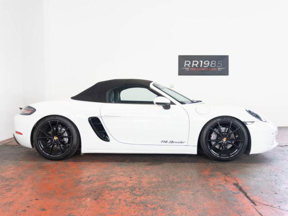 Porsche 718 Boxster  Boxster 2.0 T (8)
