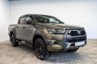 Toyota Hilux 2.8 D A/T 4WD porte Double Cab Invincible usato
