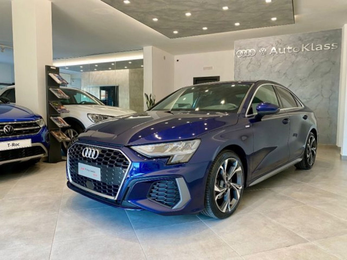 Audi A3 Sedan 30 TFSI S line edition