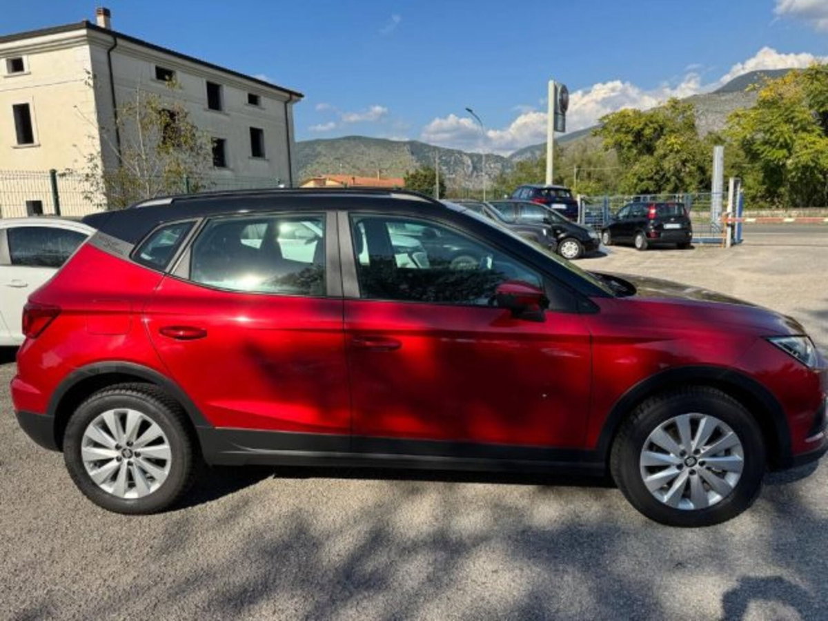 SEAT Arona 1.0 TGI Style (4)