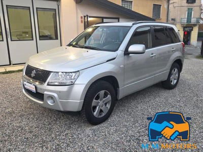 Suzuki Grand Vitara 2.0 16V 5 porte usata