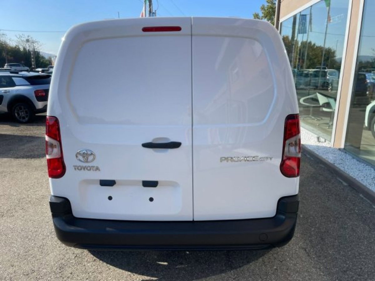 Toyota Proace City City 1.5D 100 CV S&S PC 4p. Active (6)
