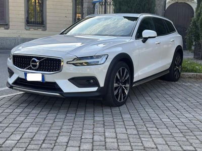 Volvo V60 Cross Country B4 (d) AWD Geartronic Business Pro Line usata