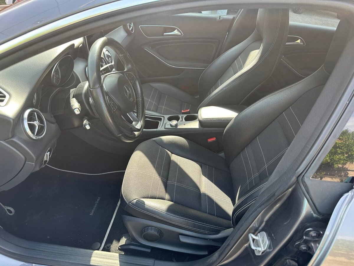 Mercedes-Benz CLA Shooting Brake 200 CDI Executive (10)