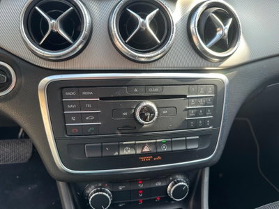 Mercedes-Benz CLA Shooting Brake 200 CDI Executive (14)