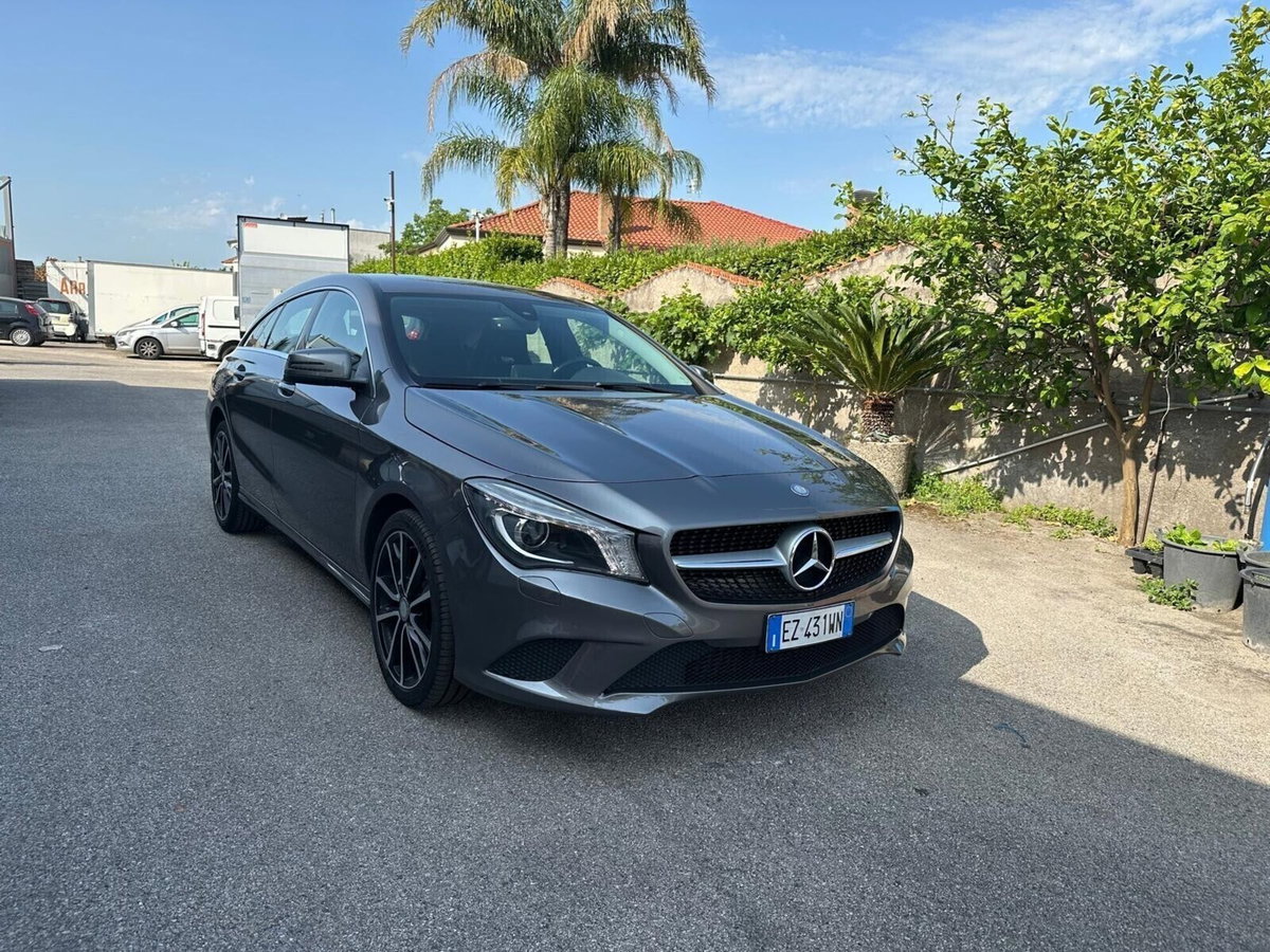 Mercedes-Benz CLA Shooting Brake 200 CDI Executive (7)