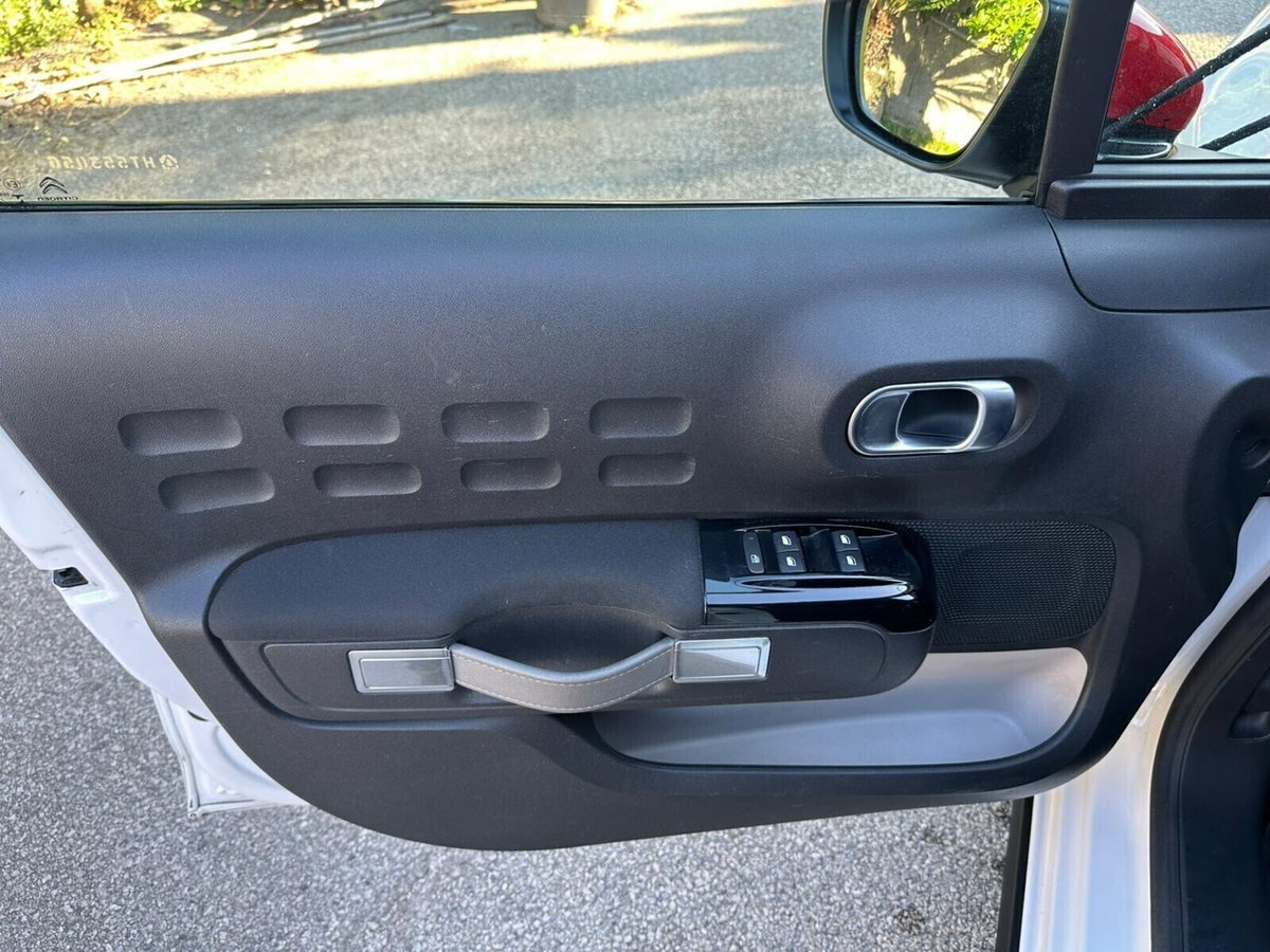 Citroen C3 PureTech 110 S&S EAT6 Shine (10)