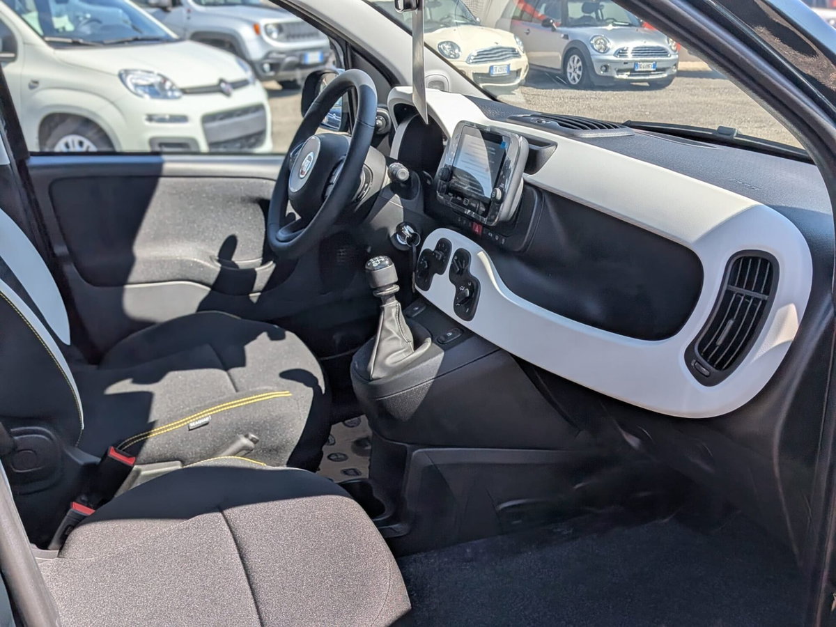 Fiat Panda 1.0 FireFly S&S Hybrid City Cross (12)