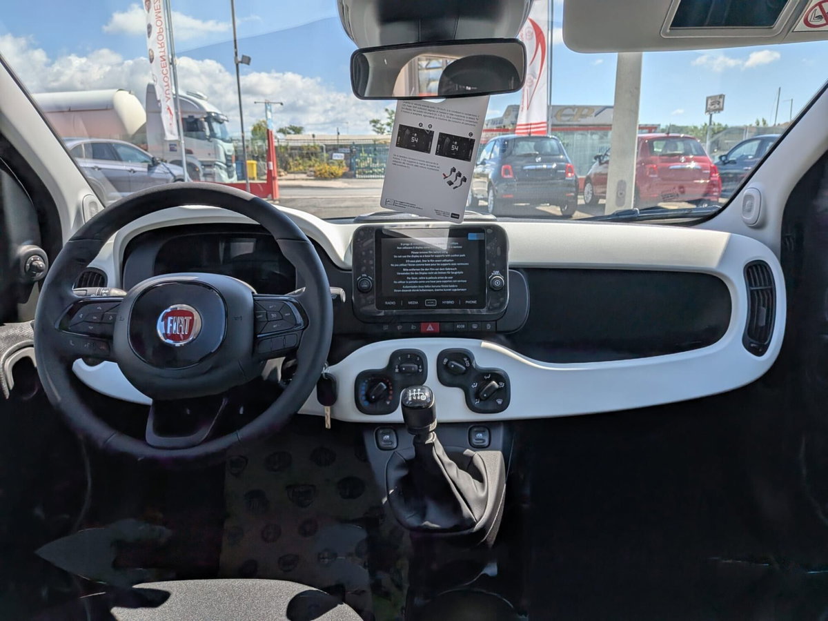 Fiat Panda 1.0 FireFly S&S Hybrid City Cross (9)