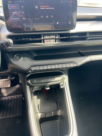Jeep Avenger 1.2 turbo Summit fwd 100cv (11)