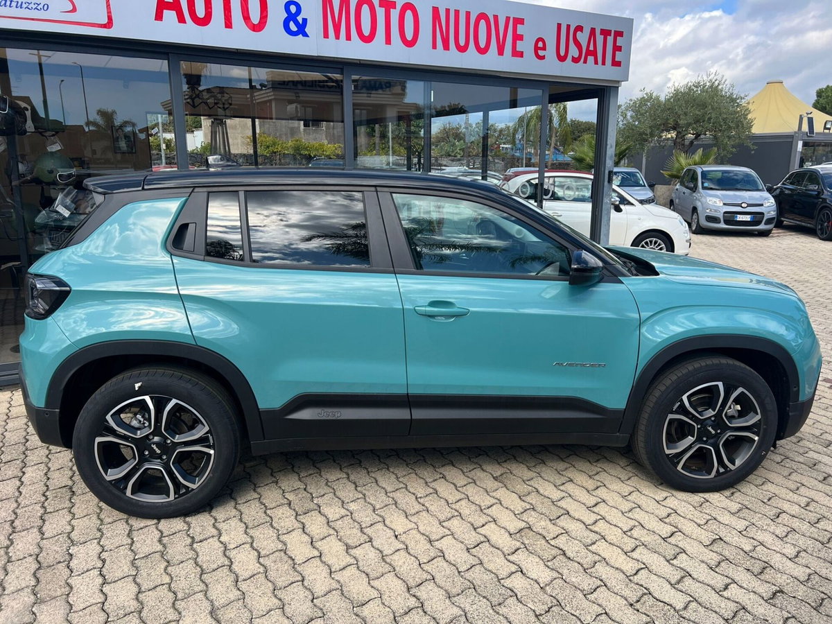 Jeep Avenger 1.2 turbo Summit fwd 100cv (6)