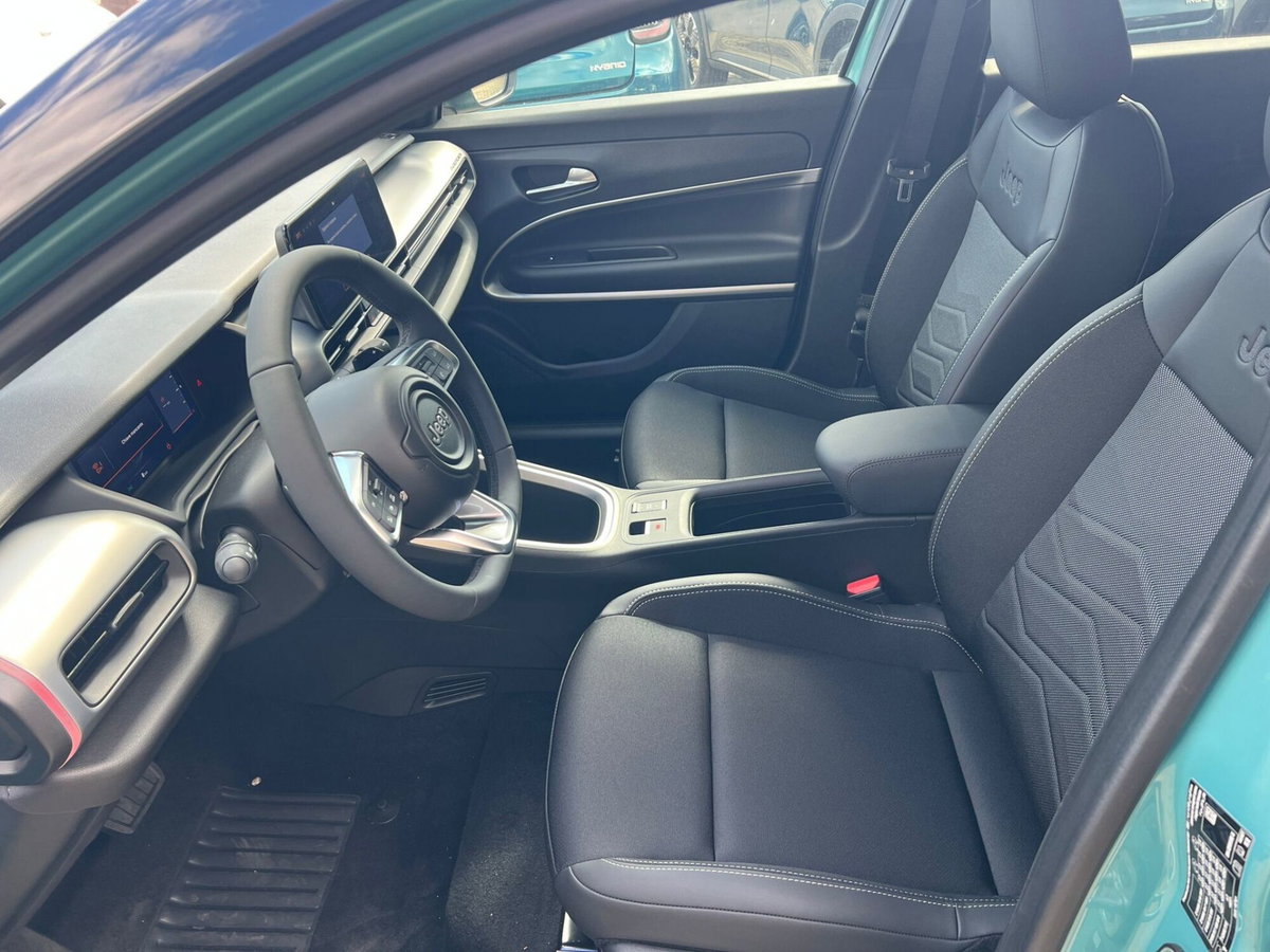 Jeep Avenger 1.2 turbo Summit fwd 100cv (8)