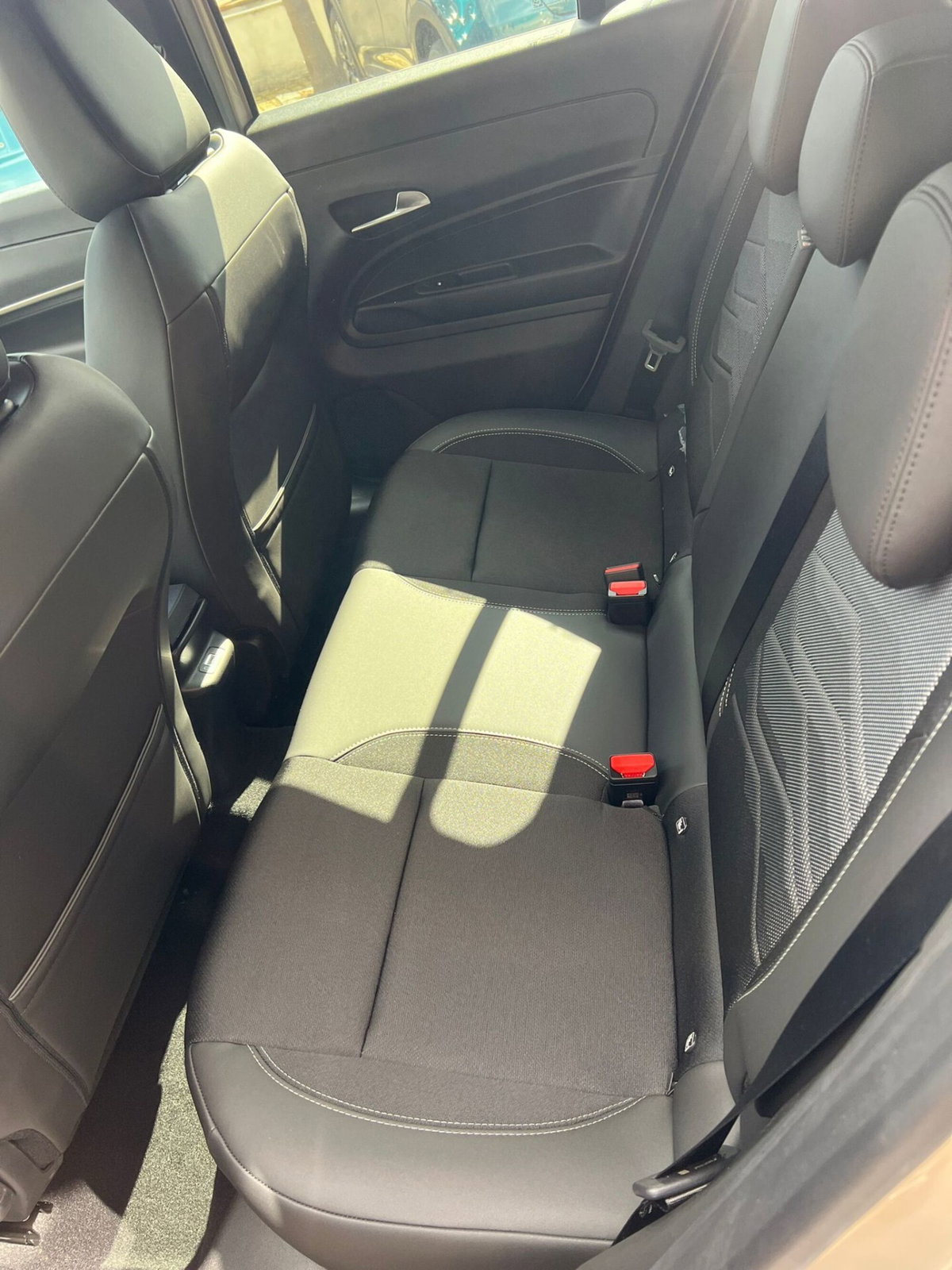 Jeep Avenger 1.2 turbo Summit fwd 100cv (17)