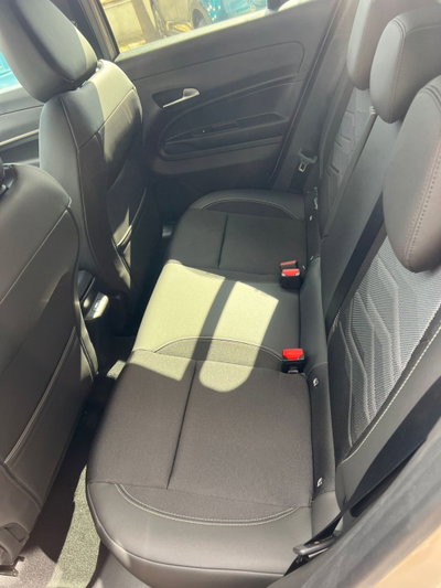Jeep Avenger 1.2 turbo Summit fwd 100cv (17)