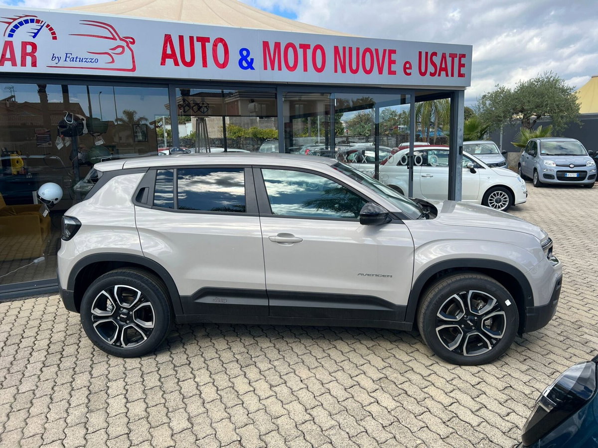 Jeep Avenger 1.2 turbo Summit fwd 100cv (7)