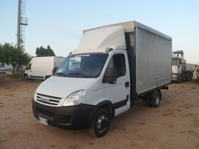 Iveco Daily Telaio 35C18 BTor 3.0 HPT PLM-RG Cabinato