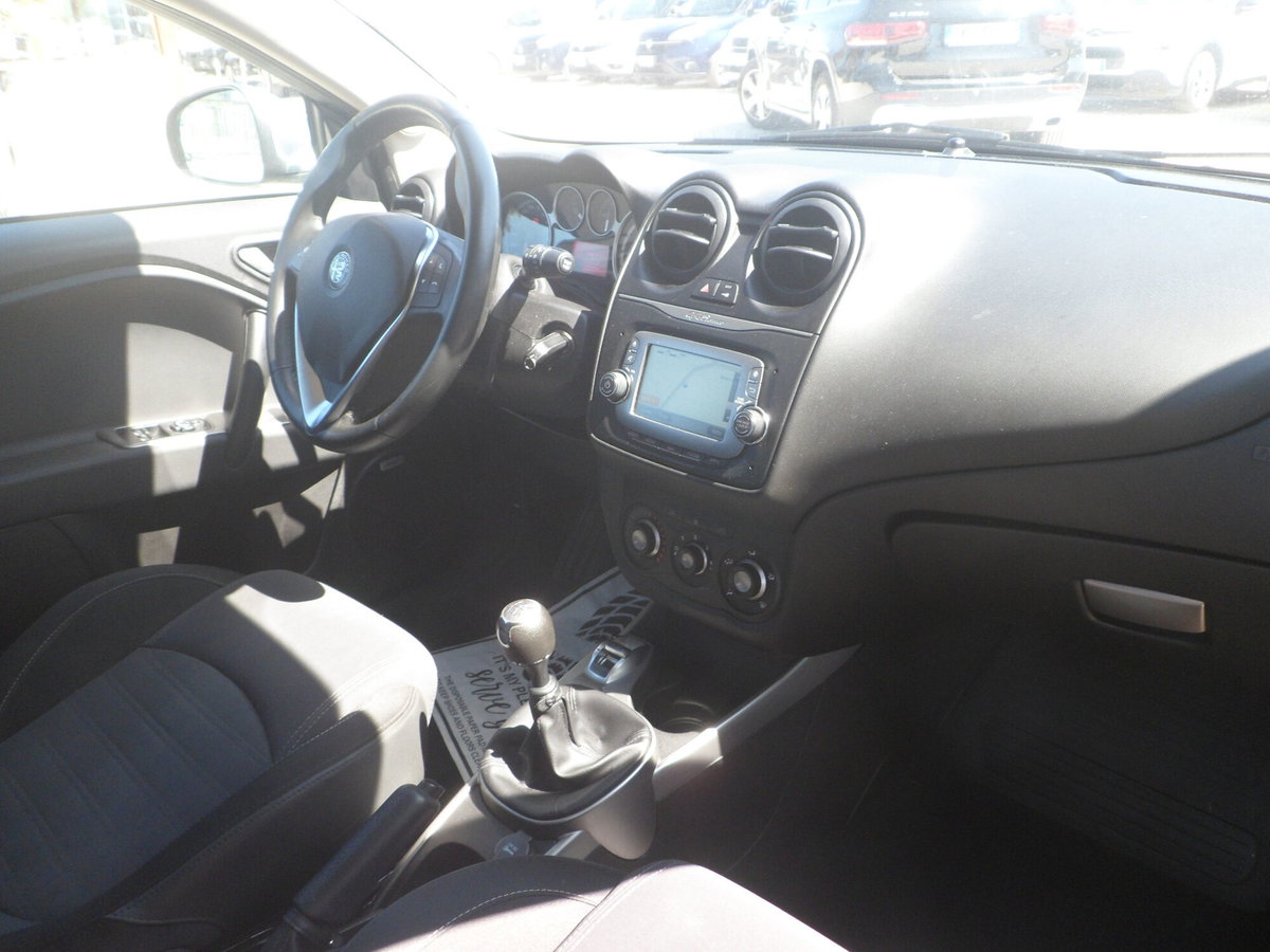 Alfa Romeo MiTo 1.3 JTDm 95 CV S&S Super (8)