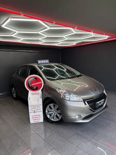 Peugeot 208 e-HDi 92 CV Stop&Start robotizzato 5 porte Allure usata