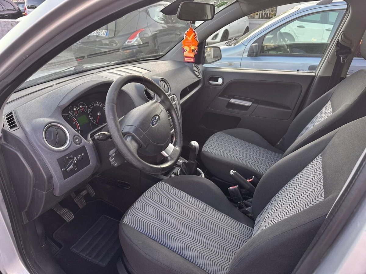Ford Fusion 1.4 TDCi 5p. Titanium (8)