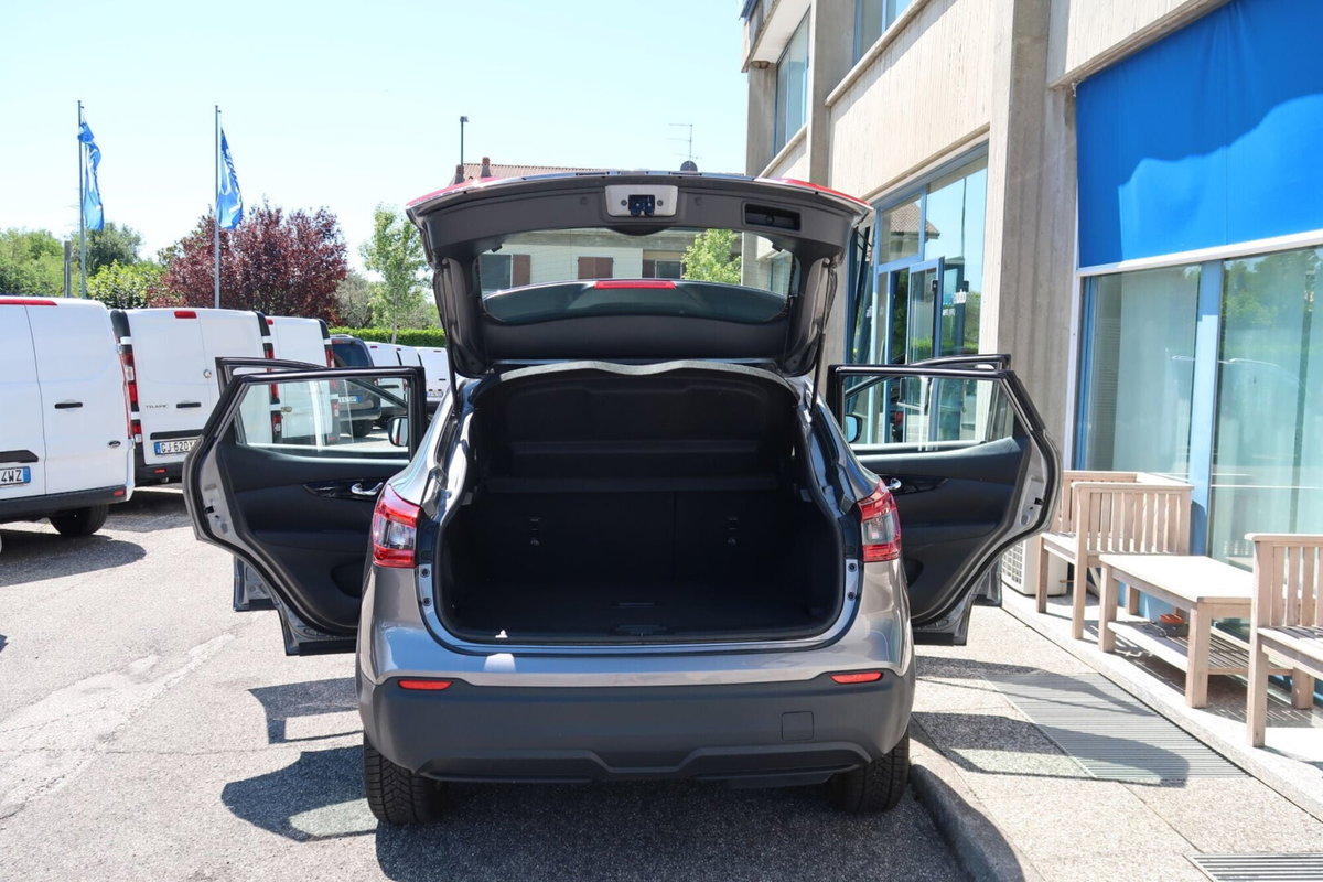 Nissan Qashqai 1.5 dCi 115 CV DCT Business (10)