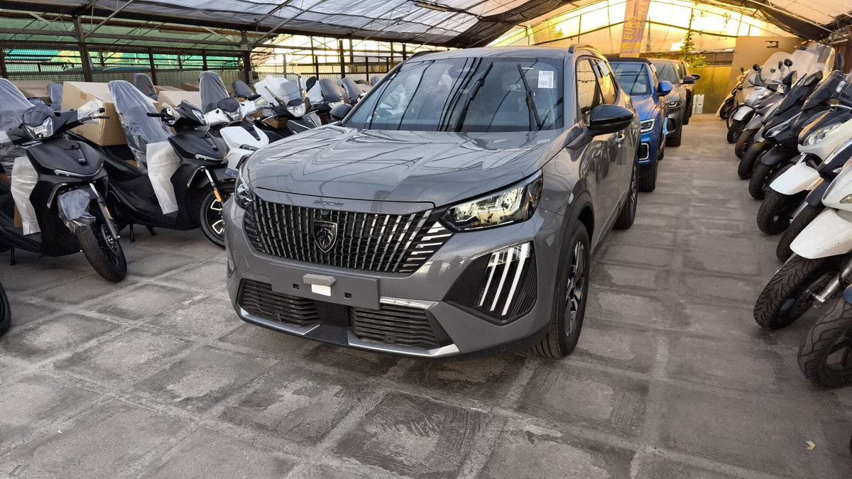 Peugeot 2008 1.2 puretech Active s&s 100cv
