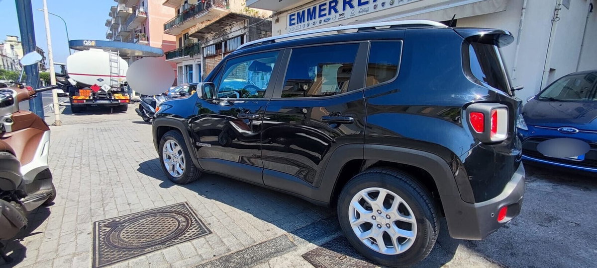 Jeep Renegade 1.6 Mjt 120 CV Limited (9)