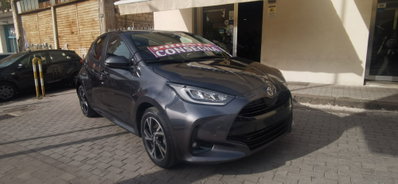 Toyota Yaris 1.5 Hybrid 5 porte Trend (2)