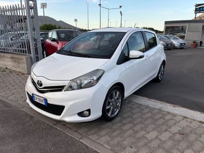Toyota Yaris 1.D-4D 5 porte Lounge usata