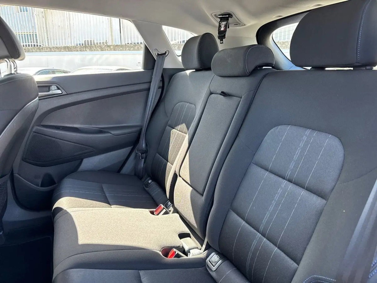 Hyundai Tucson 1.7 CRDi XPlus (10)
