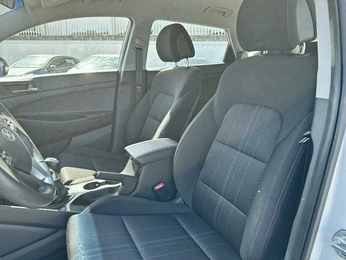 Hyundai Tucson 1.7 CRDi XPlus (12)
