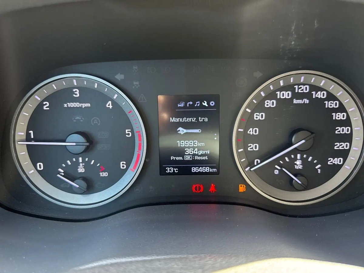 Hyundai Tucson 1.7 CRDi XPlus (14)