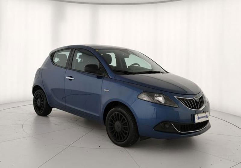 Lancia Ypsilon 1.0 FireFly 5 porte S&S Hybrid Ecochic Silver