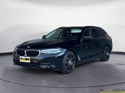 BMW Serie 5 Touring 520d  Business aut. usata