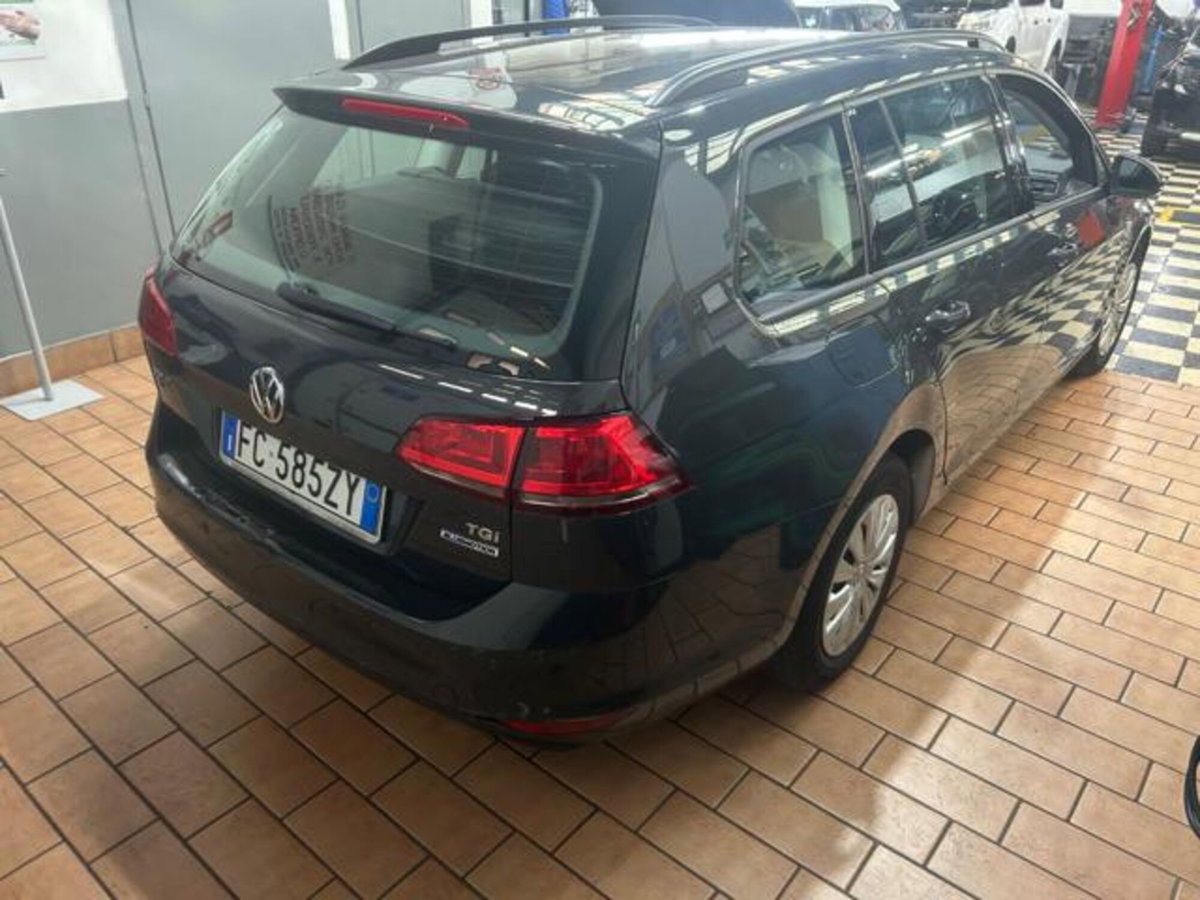 Volkswagen Golf Variant 1.4 TGI Comfortline BlueMotion (4)