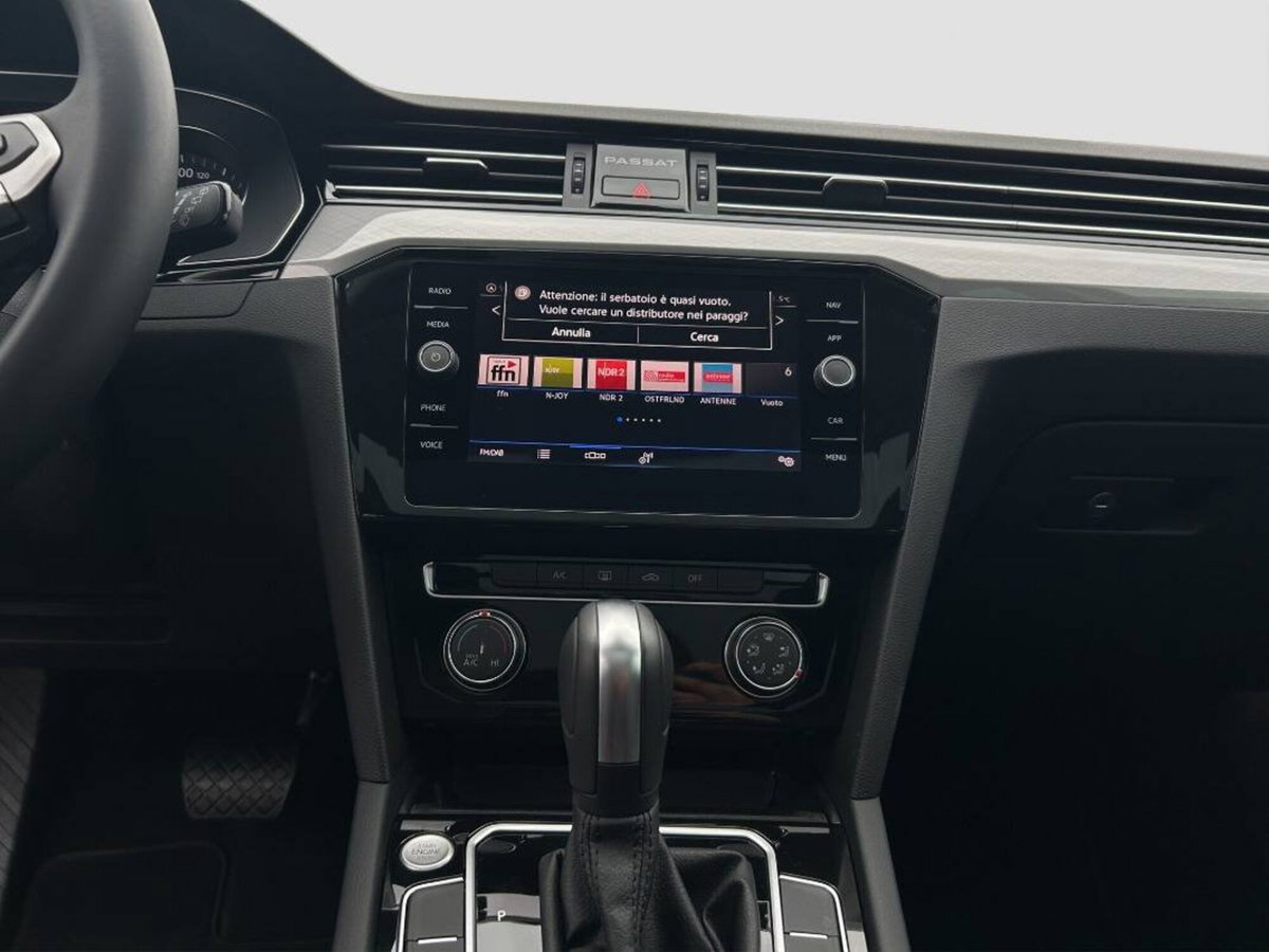 Volkswagen Passat 2.0 tdi scr Business 150cv dsg (13)