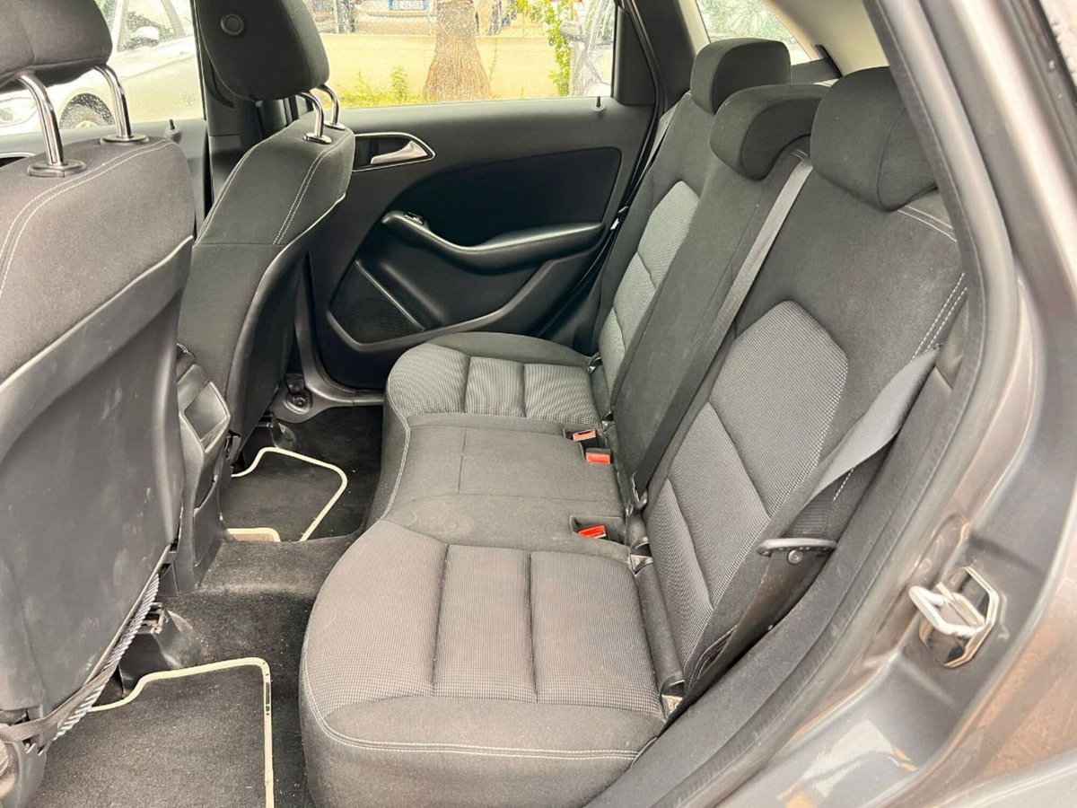 Mercedes-Benz Classe B 180 CDI Automatic Executive (12)