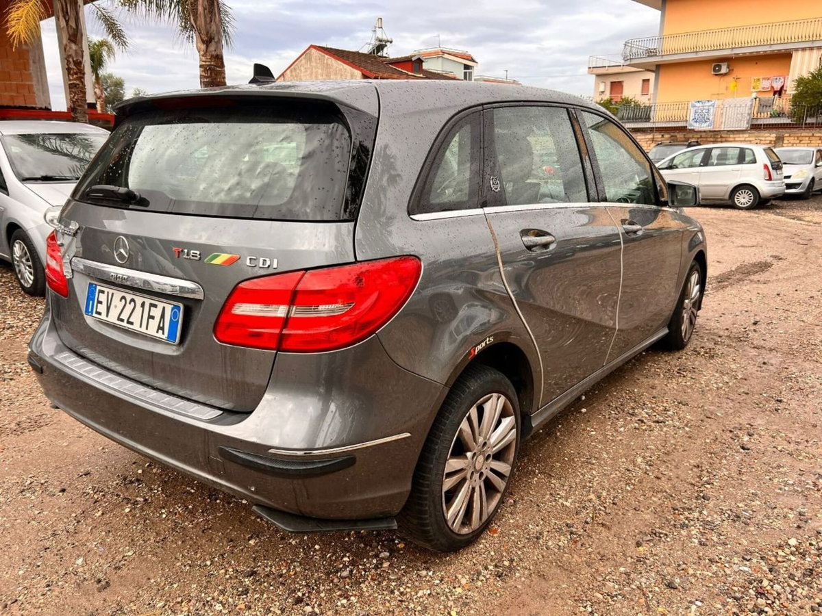 Mercedes-Benz Classe B 180 CDI Automatic Executive (14)