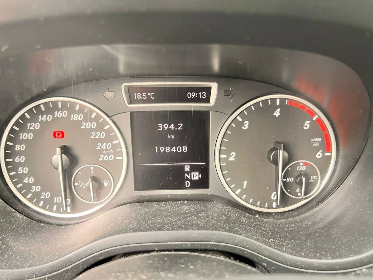 Mercedes-Benz Classe B 180 CDI Automatic Executive (7)