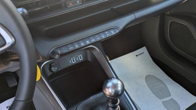 Jeep Avenger 1.2 turbo Altitude fwd 100cv (11)