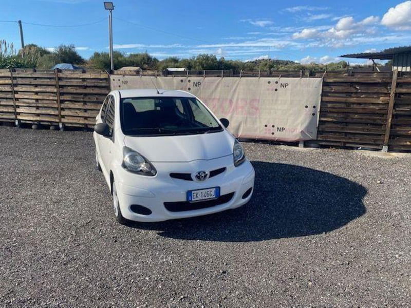 Toyota Aygo 1.0 12V VVT-i 5 porte Sol Connect MMT