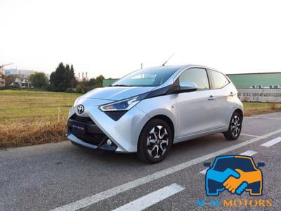 Toyota Aygo 1.0 VVT-i 72 CV 5 porte x-play MMT usata