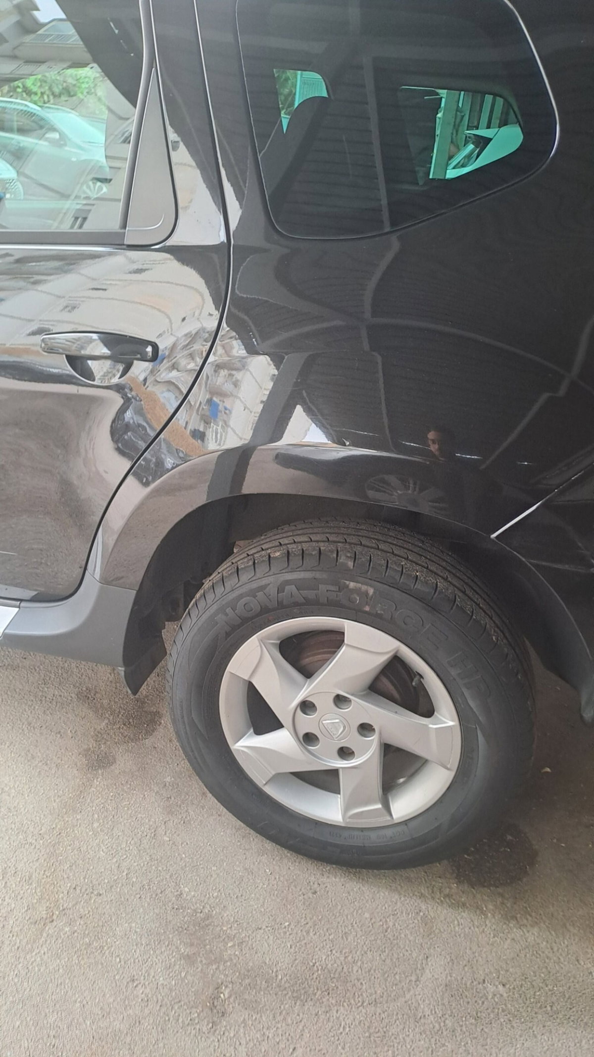 Dacia Duster 1.5 dCi 110CV 4x2 Lauréate (9)