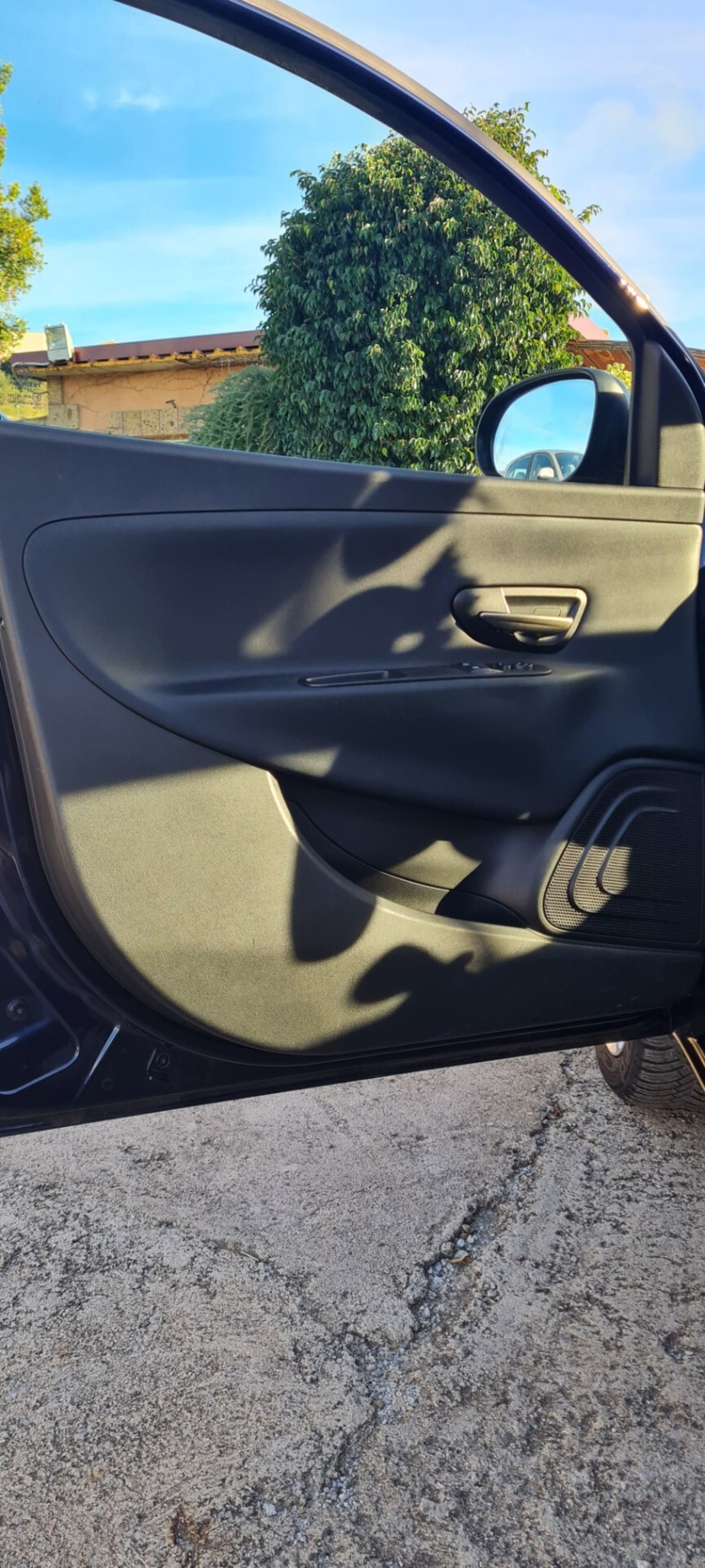 Lancia Ypsilon 1.2 69 CV 5 porte Elefantino (6)