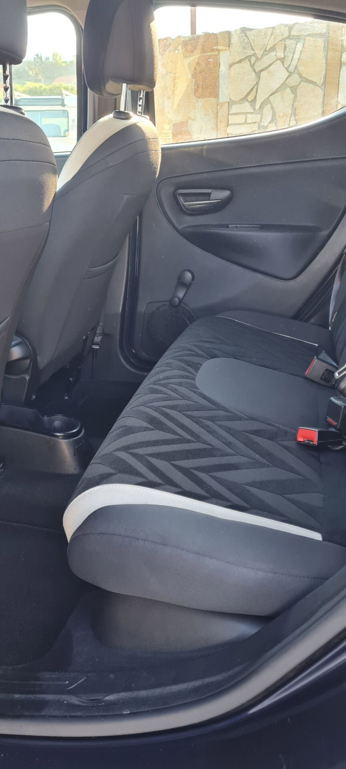 Lancia Ypsilon 1.2 69 CV 5 porte Elefantino (7)