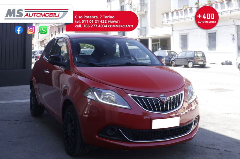 Lancia Ypsilon 1.0 FireFly 5 porte S&S Hybrid Ecochic Silver