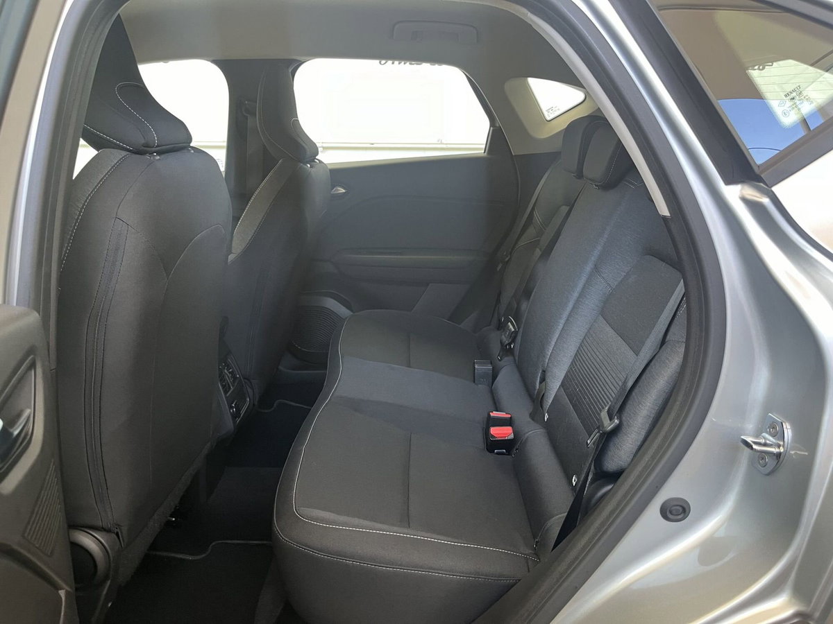 Renault Captur Blue dCi 115 CV EDC Initiale Paris (8)
